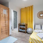 1 Et 2 3 Etoiles Au Calme A 150 M Des Thermes - Апартаменты *