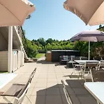 Апартаменты 1 Et 2 3 Etoiles Au Calme A 150 M Des Thermes - *