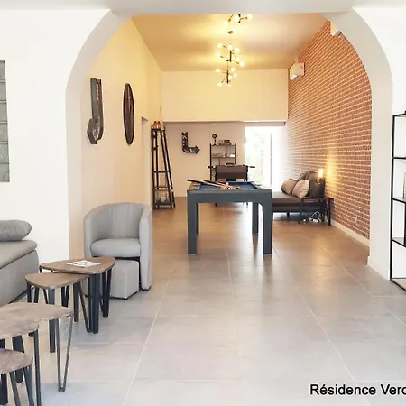 Apartment Cosy Avec Vue Jardin, Calme Et Confort Garantis Bains-les-Bains