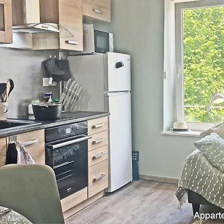 Apartment Cosy Avec Vue Jardin, Calme Et Confort Garantis *