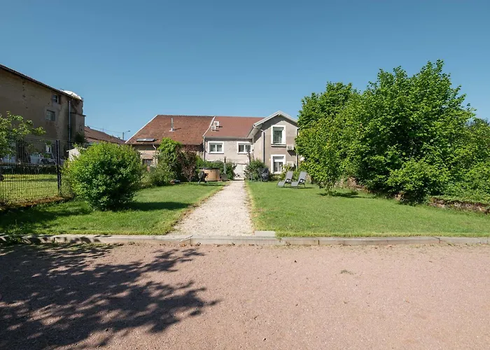 1 Studio Et 2 Appartements 3 Etoiles Au Calme A 150 M Des Thermes - Bains-Les-Bains